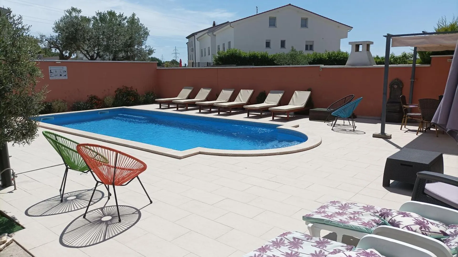PUY House Monte Cherpo בית נופש